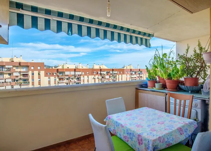 Elegant Apartment In Marbella With Sea And Mountain View.