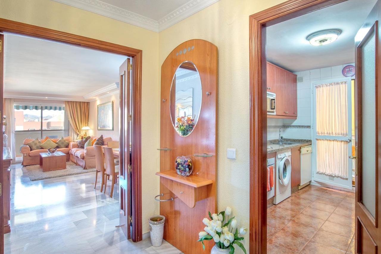 Elegant In With Sea And Mountain View. Marbella